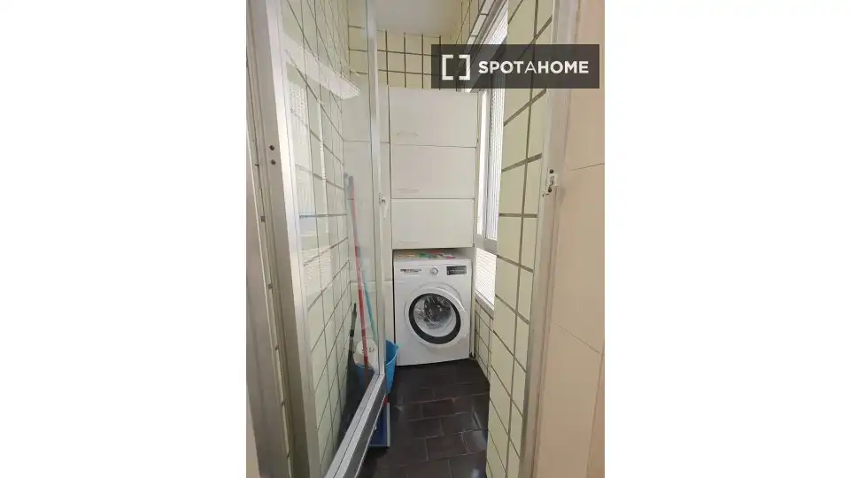 Bedroom of Flat for rent in Bilbao   with Air Conditioner, Heating and Furnished