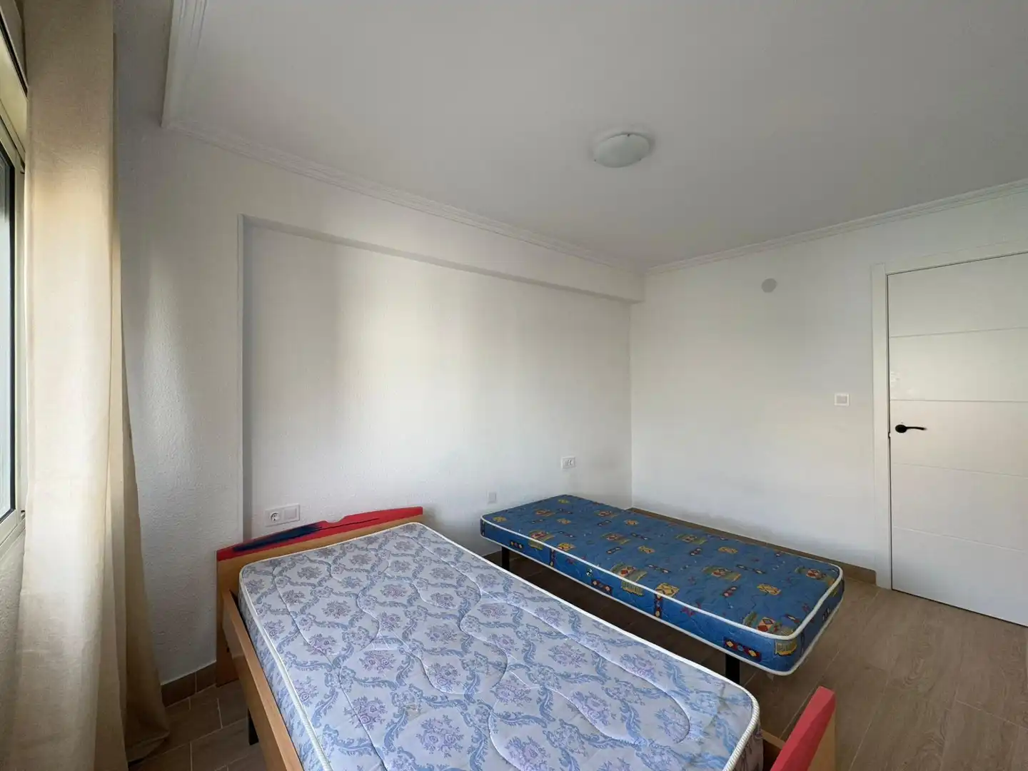 Habitación de Piso en venta en Alicante / Alacant con Aire acondicionado