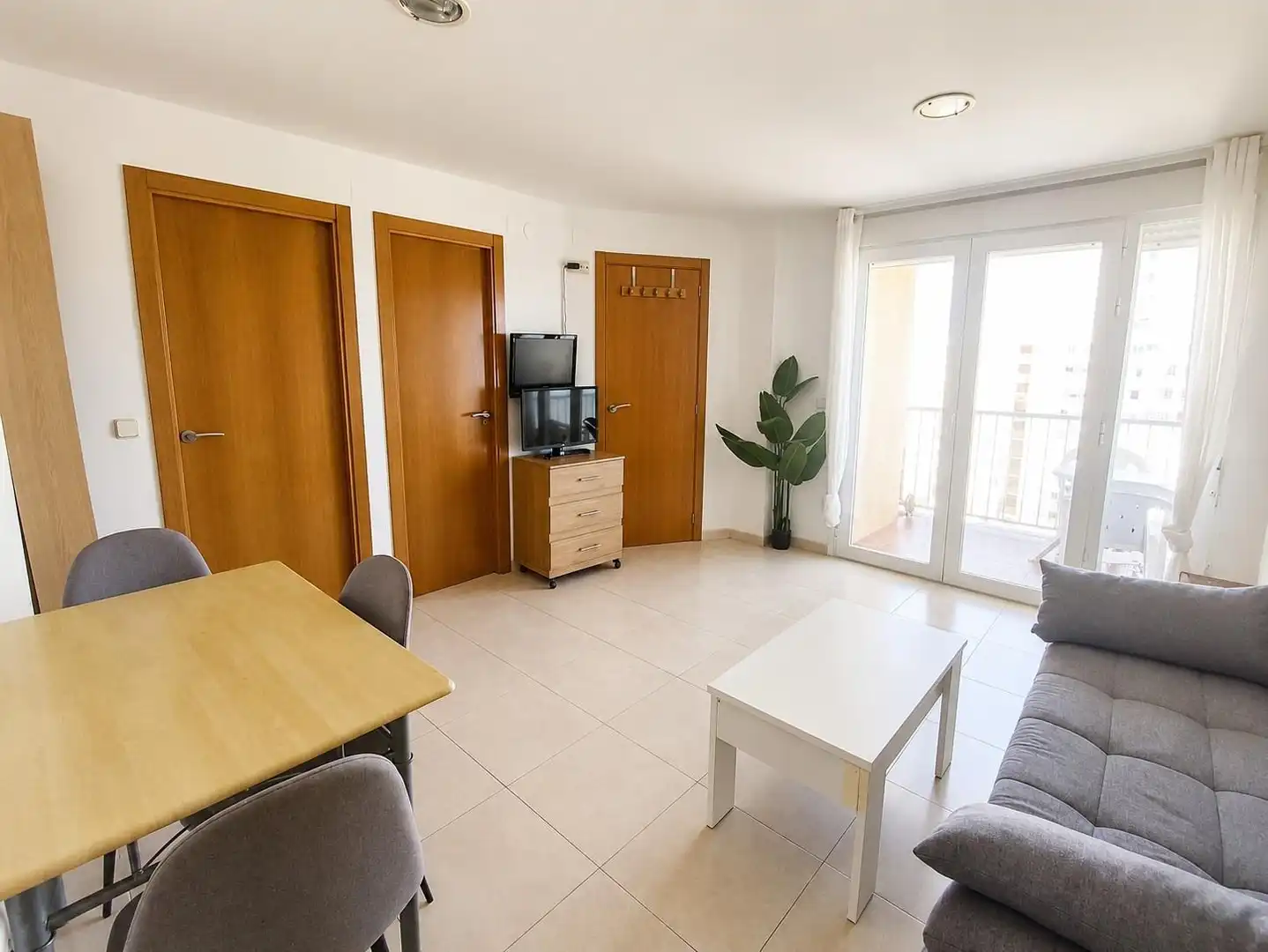 Mini appartamento con terrazza in affitto a Playa de Gandia, imagen 6