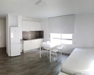 Schlafzimmer von Wohnung miete in Algeciras