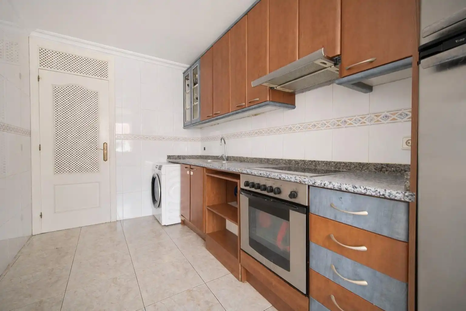 Küche von Wohnungen zum Verkauf in  Palma de Mallorca mit Klimaanlage, Privatgarten und Parkett
