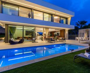 Swimming pool of House or chalet for sale in Badalona  with Air Conditioner, Heating and Private garden