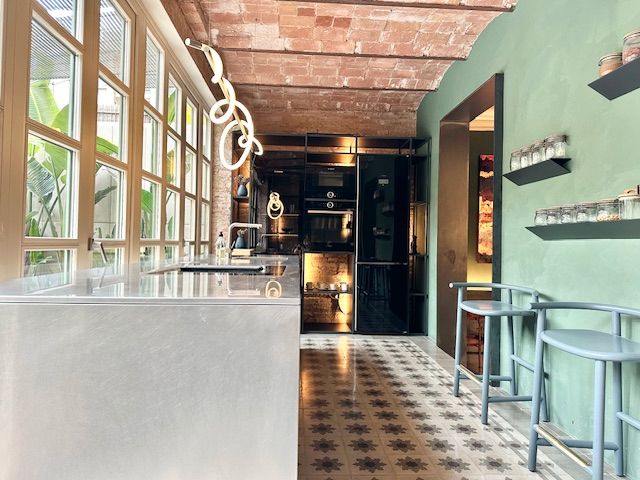 Cocina de Piso en venta en  Barcelona Capital con Aire acondicionado, Calefacción y Jardín privado