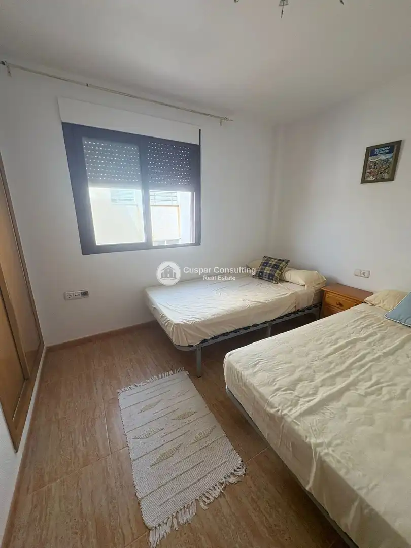 Habitación de Ático en venta en Población de Arroyo con Calefacción y Amueblado