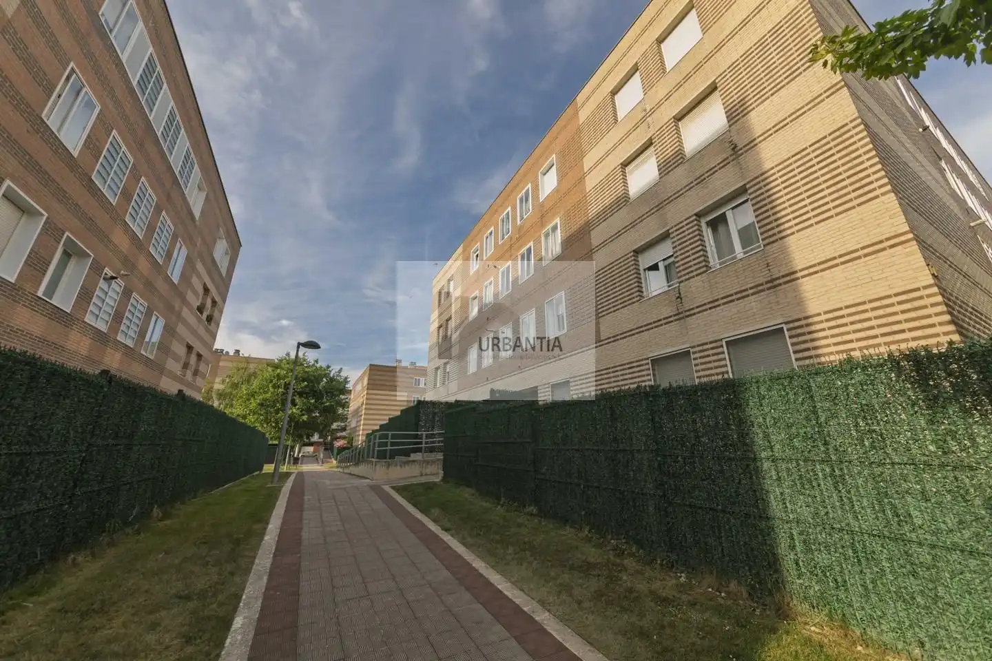 Vista exterior de Piso en venta en  Pamplona / Iruña con Calefacción, Parquet y Trastero