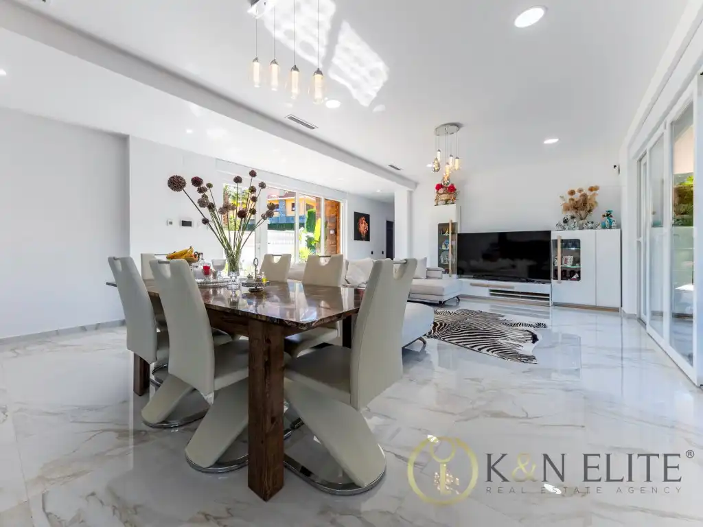 Dining room of Houses for sale in Petrer  with Private garden, Terrace and Swimming Pool
