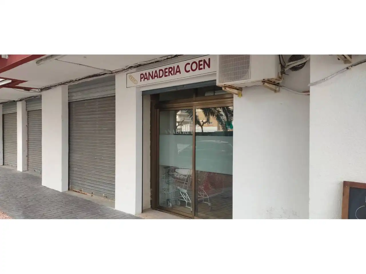 Business premises for sale in Calle Joaquim Serra 11, imagen 3