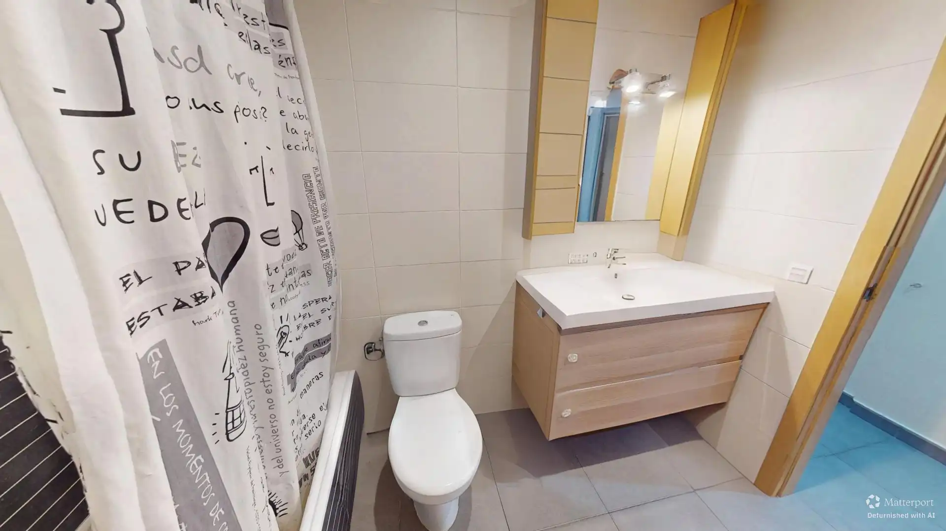 Baño de Piso en venta en Elche / Elx con Amueblado y Balcón