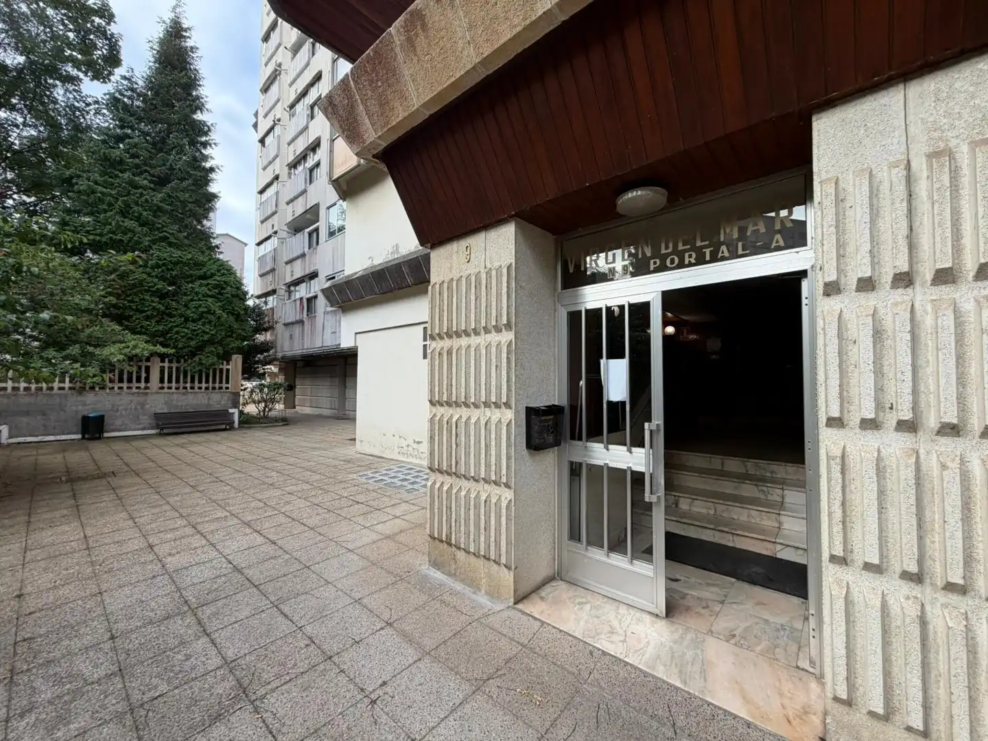 Vista exterior de Piso de alquiler en Ferrol con Calefacción, Terraza y Amueblado
