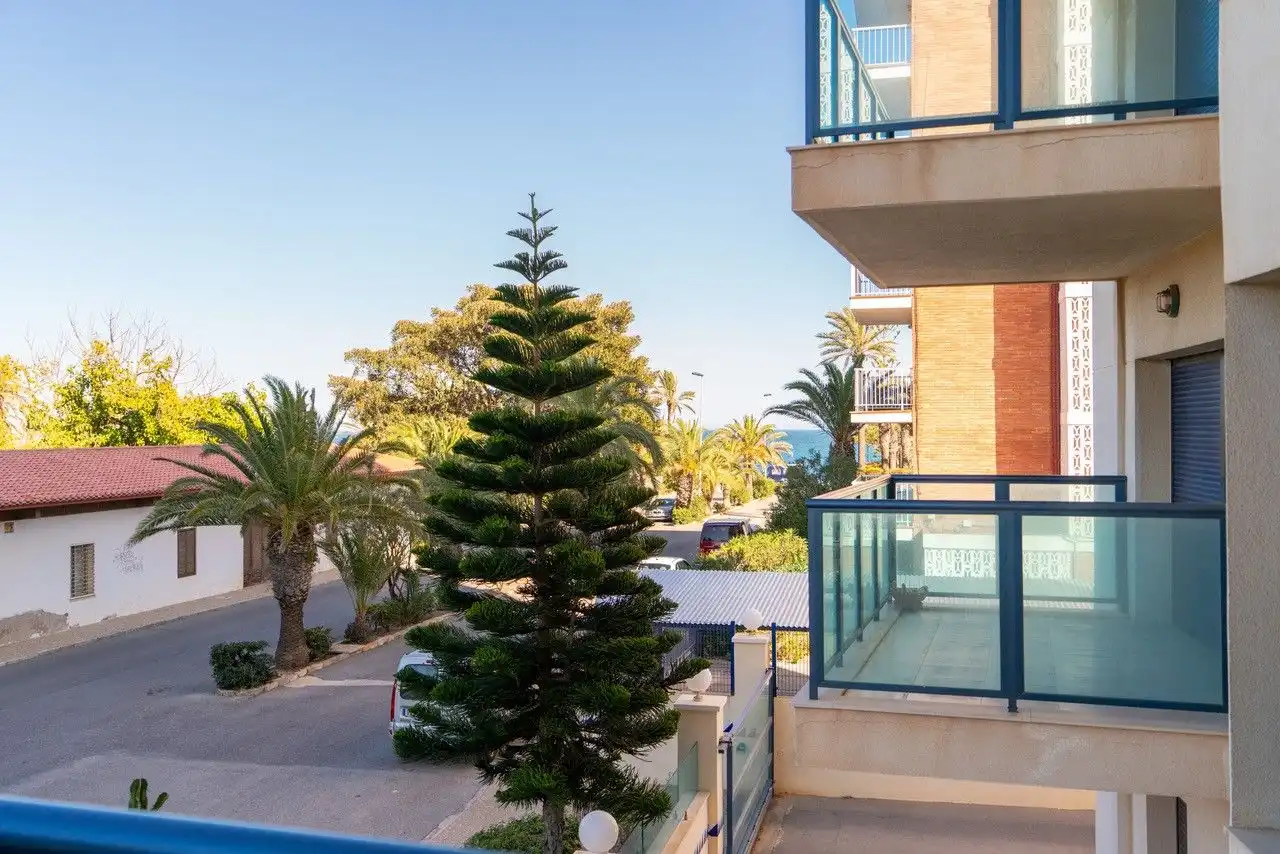 Terrassa de Apartament en venda en Torrevieja amb Aire condicionat, Calefacció i Jardí privat