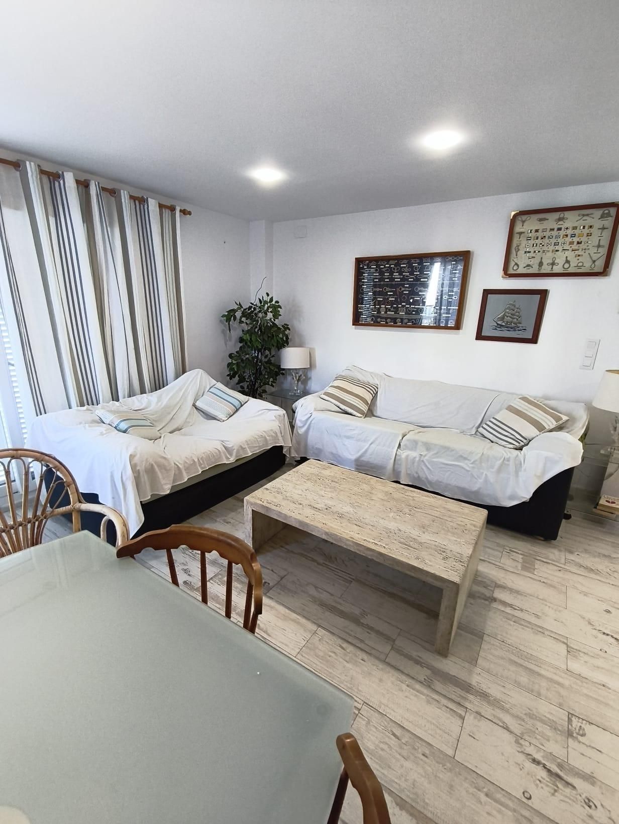 Sala de estar de Apartamento de alquiler en Gandia con Jardín privado y Terraza