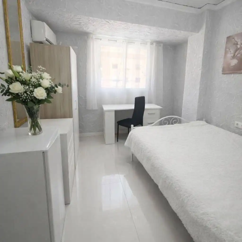 Habitación de Piso en venta en Mislata con Aire acondicionado, Amueblado y Lavadora