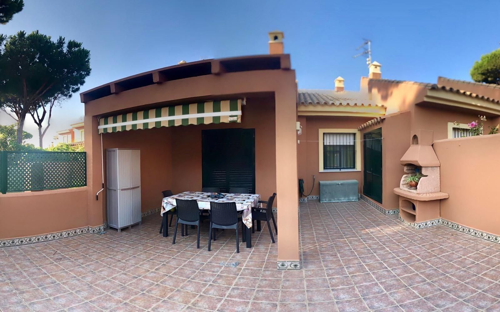 Terrace of Single-family semi-detached for sale in Chiclana de la Frontera  with Community pool