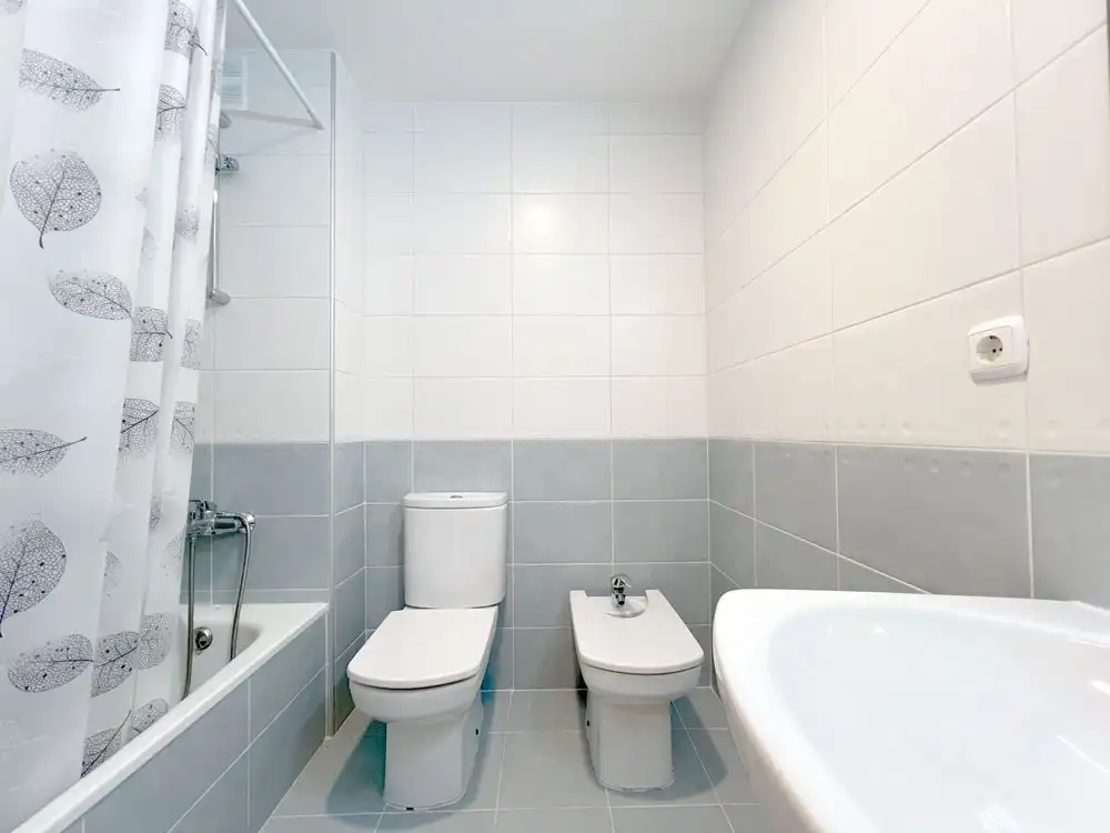 Bathroom of Flat for rent in L'Espluga de Francolí  with Heating, Terrace and Balcony