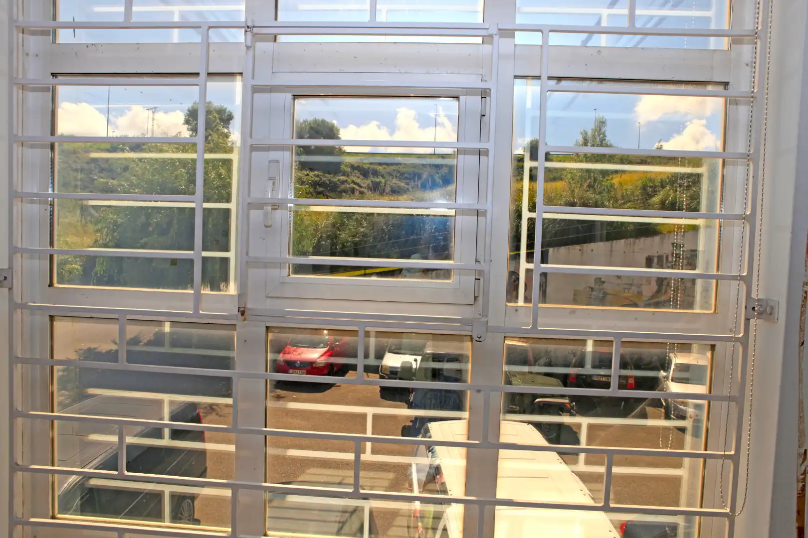 Vista exterior de Nave industrial en venta en Camargo