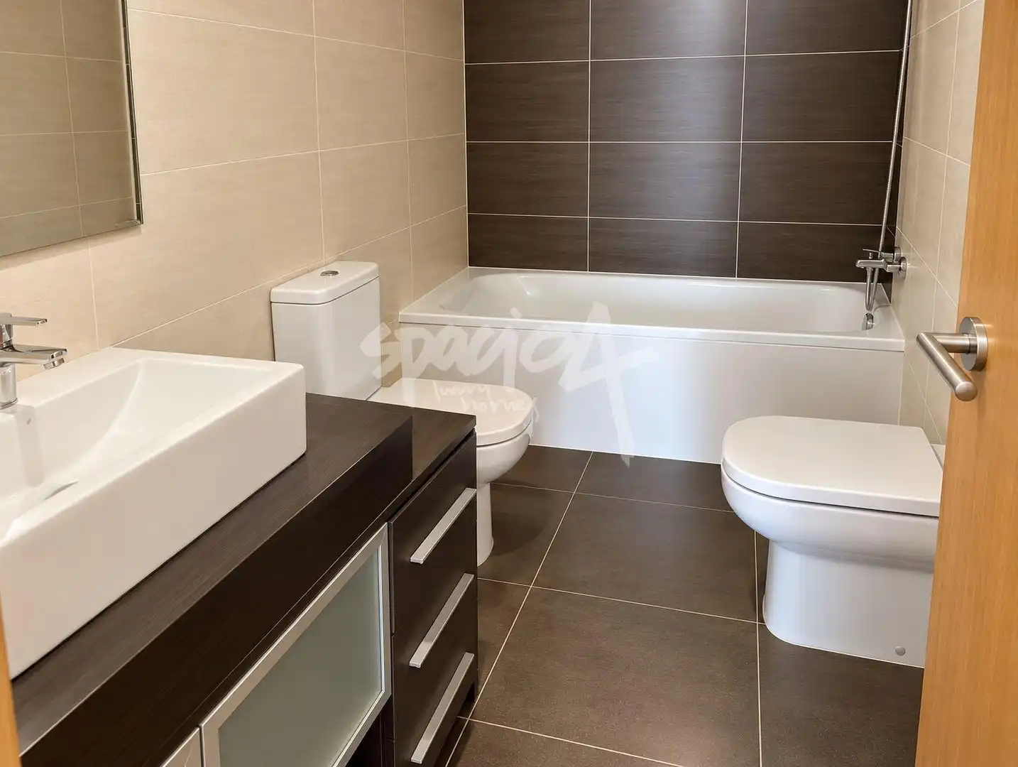 Bathroom of Flat for sale in Móra d'Ebre  with Community pool