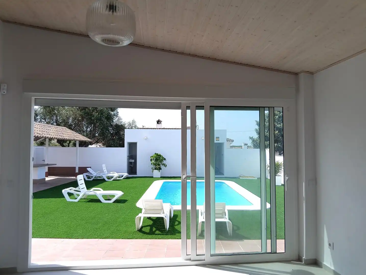 Piscina de Casa o xalet en venda en Conil de la Frontera
