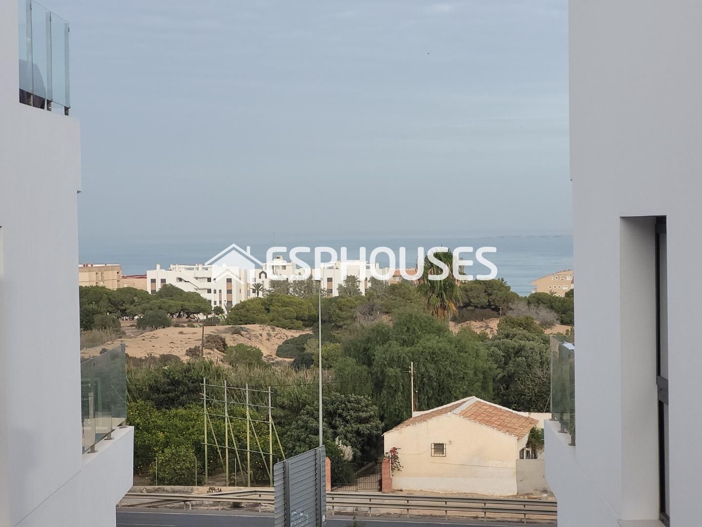 House or chalet for sale in Guardamar del Segura  with Air Conditioner, Storage room and Furnished