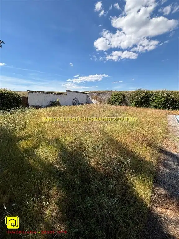 Casa o xalet en venda en Alba de Tormes amb Jardí privat i Piscina