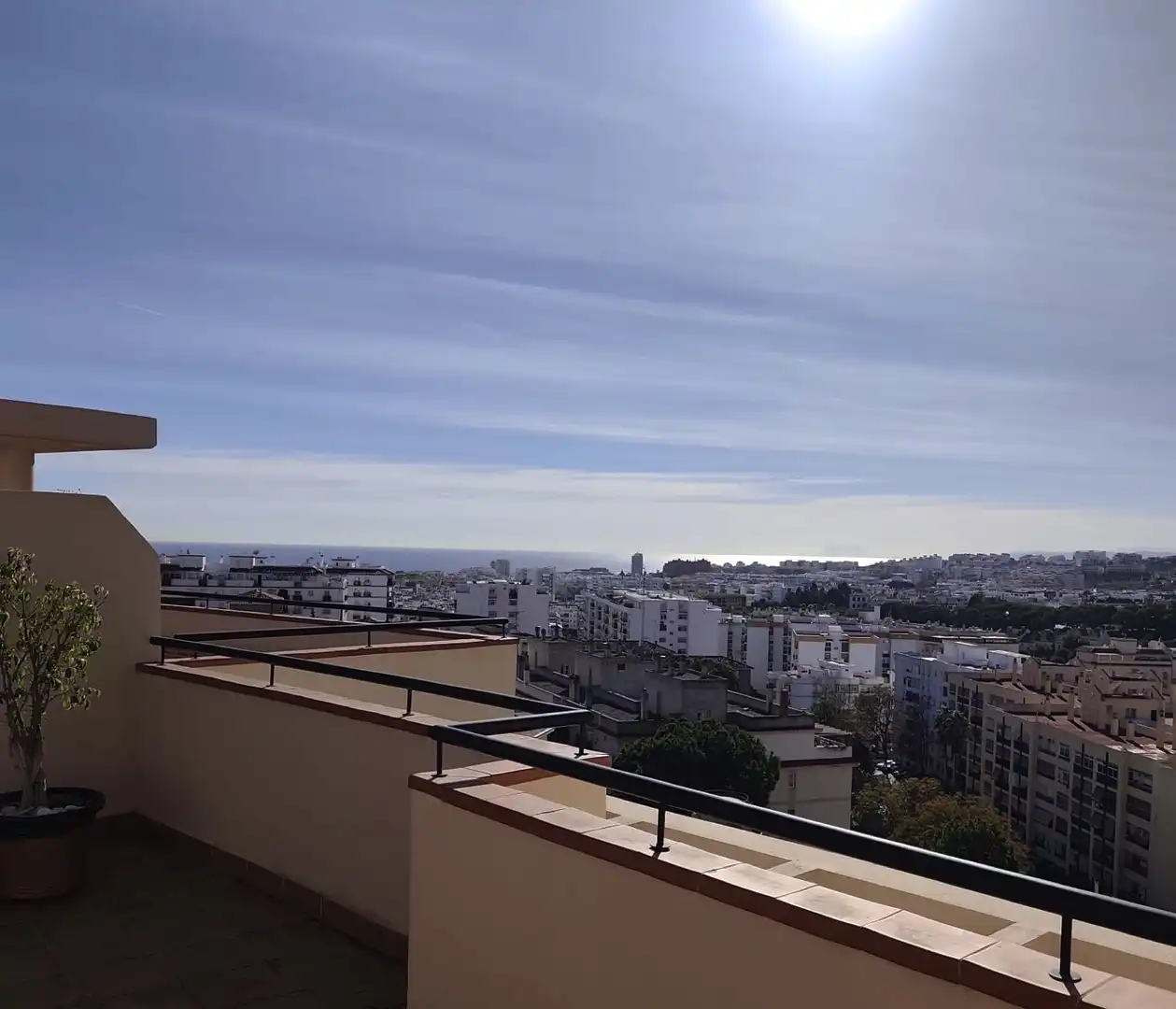 Ático con piscina en venta en Estepona Pueblo
