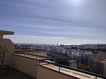 Penthouse with pool for sale in Estepona Pueblo