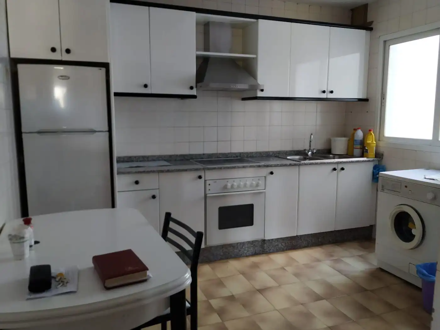 Cuina de Pis en venda en Ponferrada amb Calefacció, Terrassa i Traster