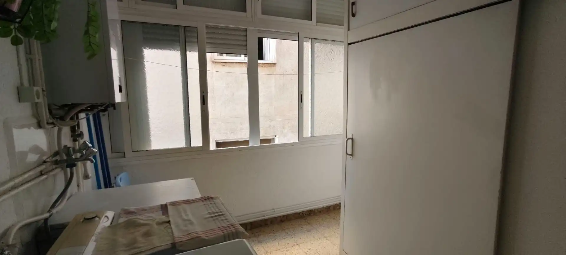 Habitación de Piso en venta en Cervelló con Calefacción, Amueblado y Horno