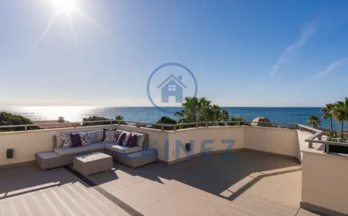 Terrassa de Casa o xalet en venda en Marbella amb Aire condicionat, Jardí privat i Traster