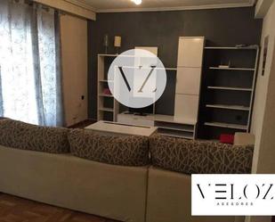 Living room of Flat to rent in Salamanca Capital  with Heating, Furnished and Oven