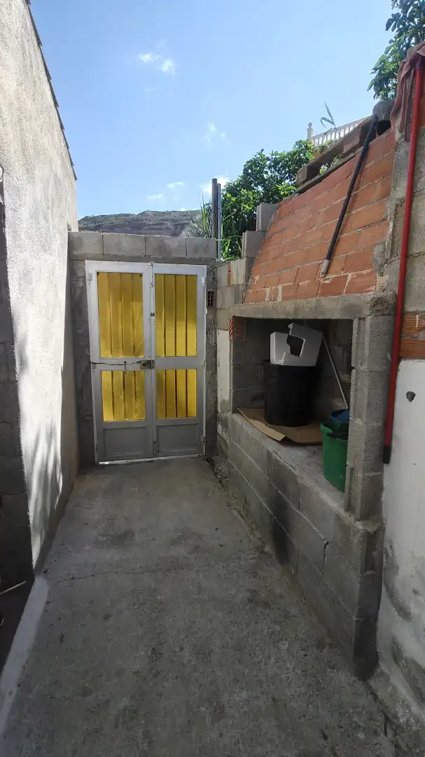 Commercial properties for sale in Gorafe  with Air Conditioner, Terrace and Furnished