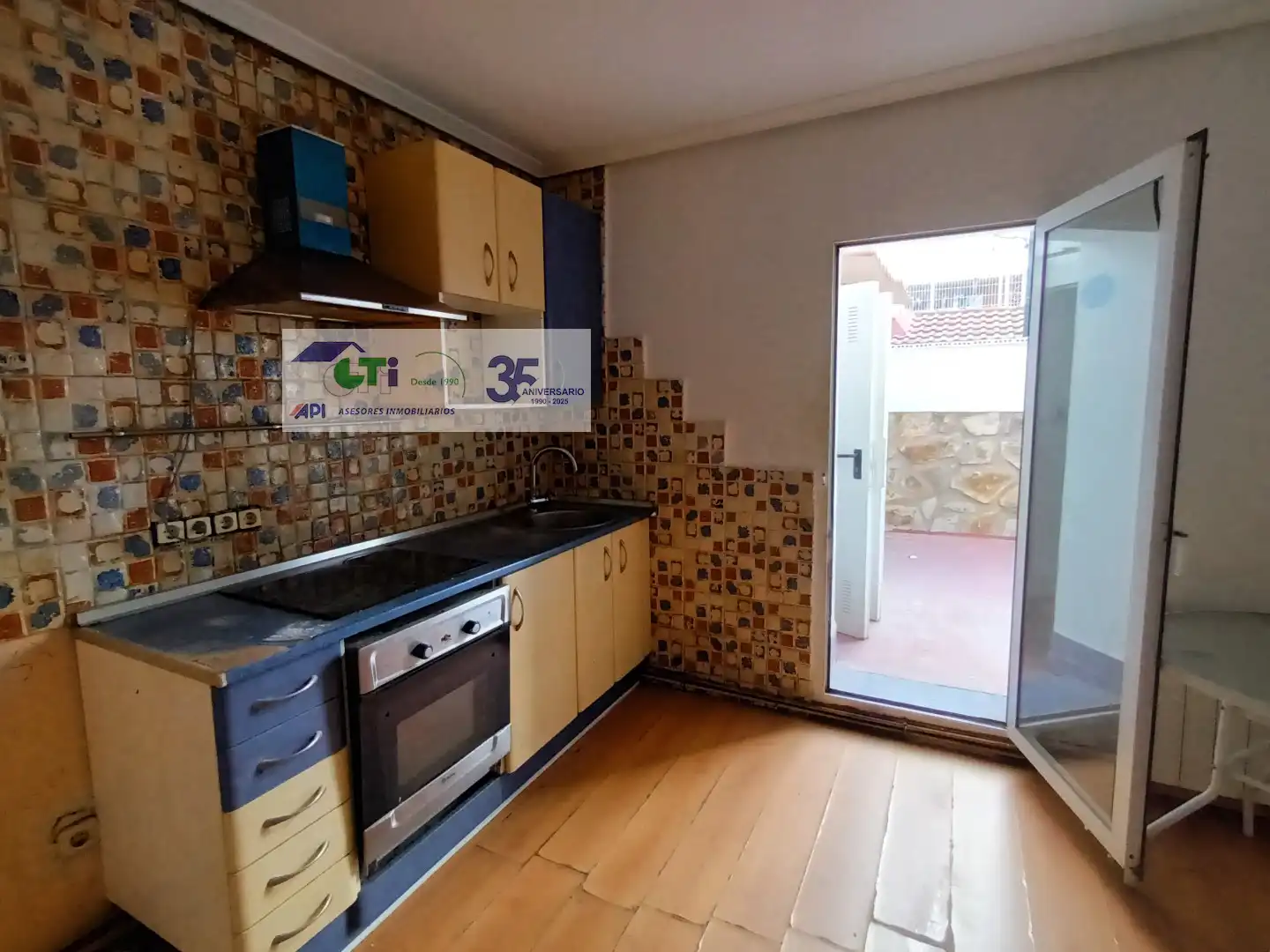 Kitchen of Flat for sale in Zaragoza