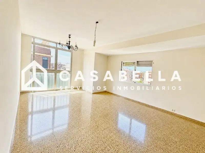 Flat with lift for sale in Quatre Carreres