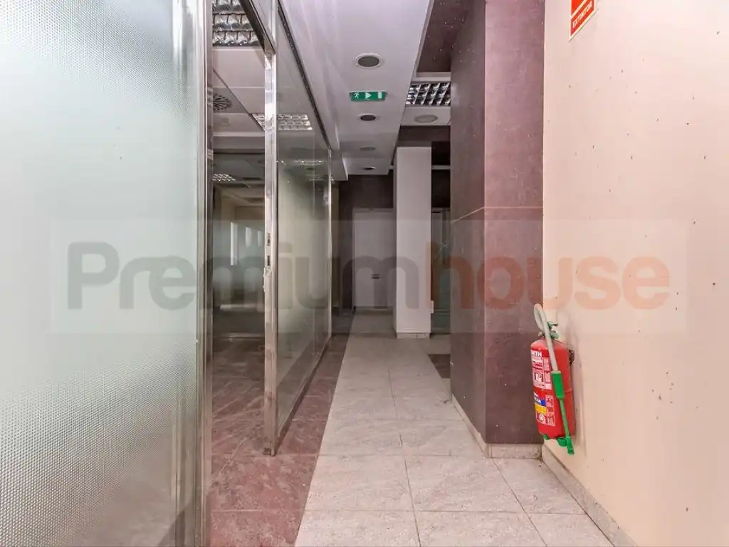 Business premises for sale in Calle de Mossèn Jacint Verdaguer, imagen 15