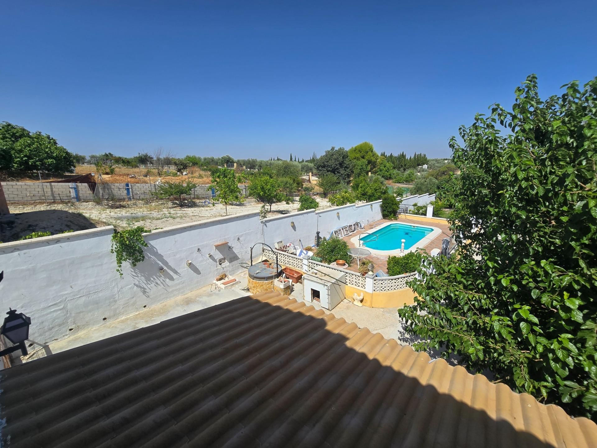 Piscina de Casa o xalet en venda en Aguilar de la Frontera amb Aire condicionat, Calefacció i Jardí privat