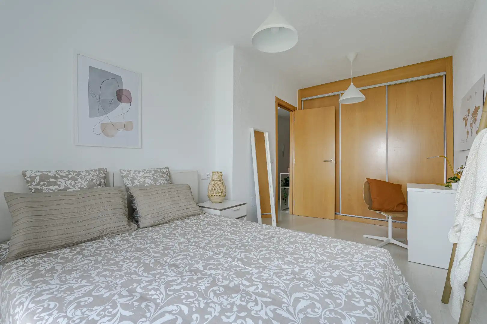 Habitación de Piso en venta en Madrid con Trastero