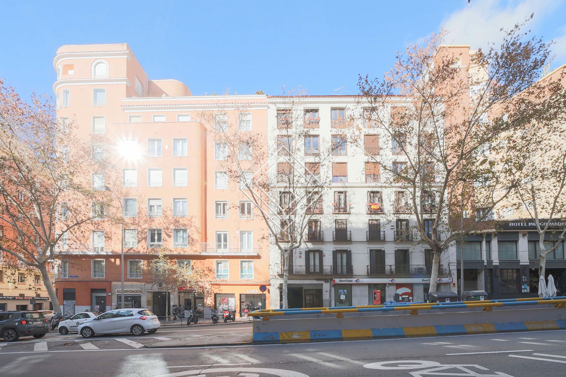 Vista exterior de Àtic en venda en  Madrid Capital amb Aire condicionat, Calefacció i Terrassa