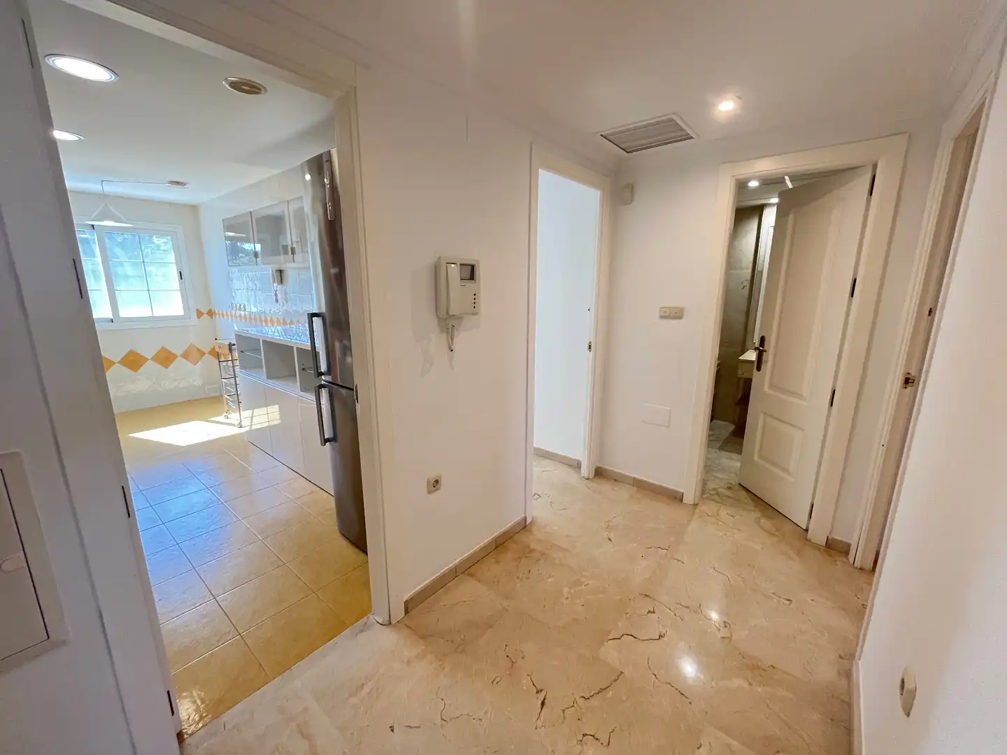 Ático de alquiler en Marbella con Aire acondicionado, Calefacción y Terraza