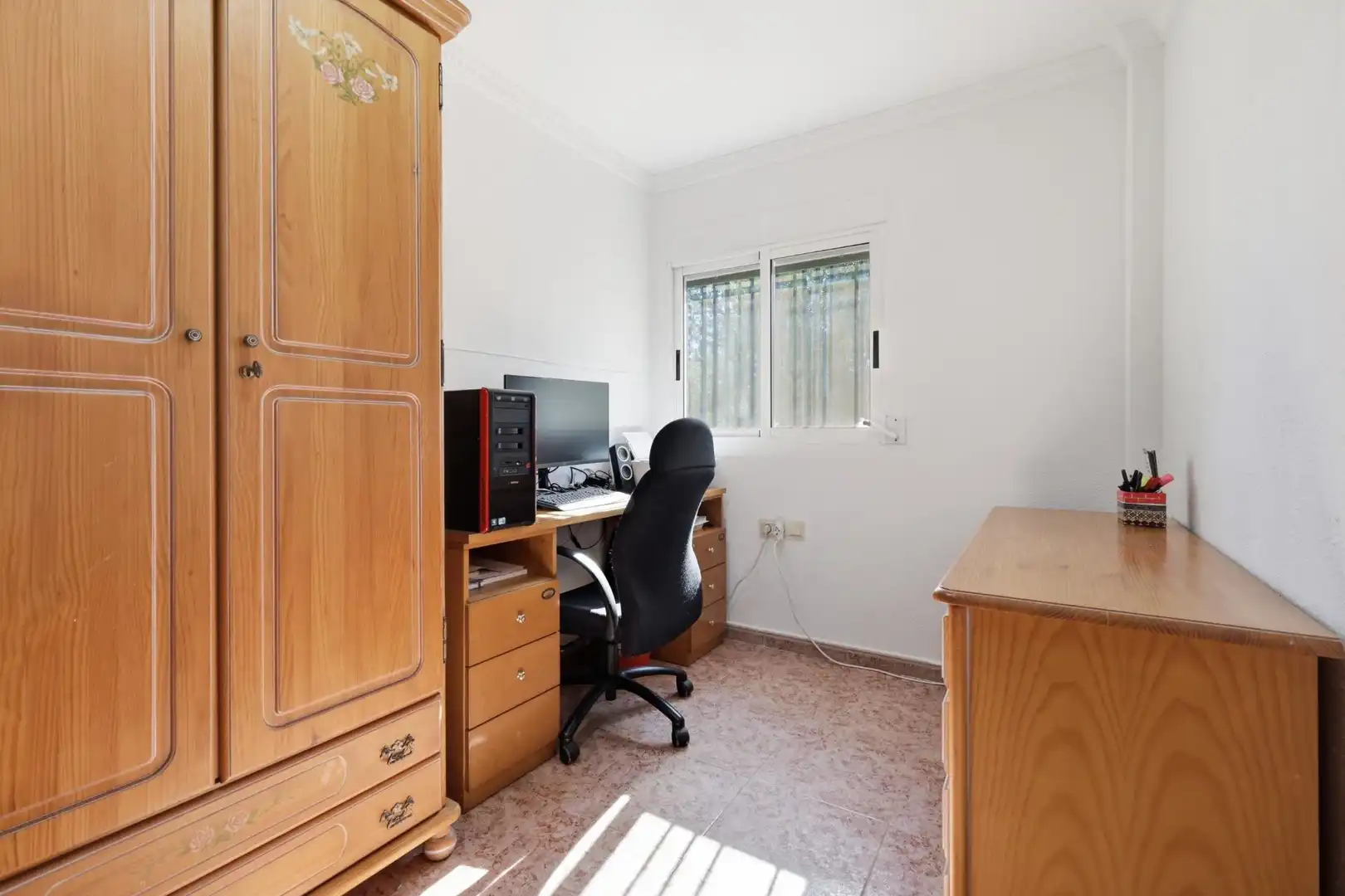Habitación de Casa o chalet en venta en Vilamarxant con Aire acondicionado, Calefacción y Jardín privado