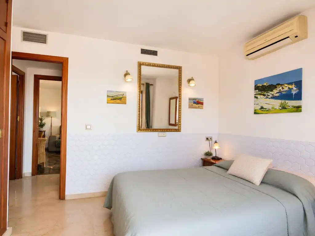 Habitación de Piso en venta en Fuengirola con Aire acondicionado, Terraza y Amueblado
