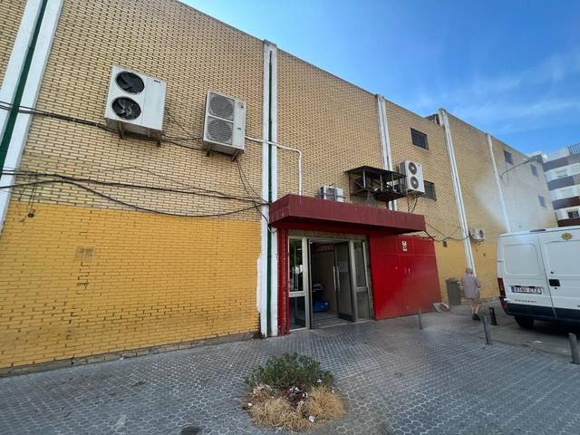 Local comercial en Venta en Calle Madre del Creador, 6 en La Oliva