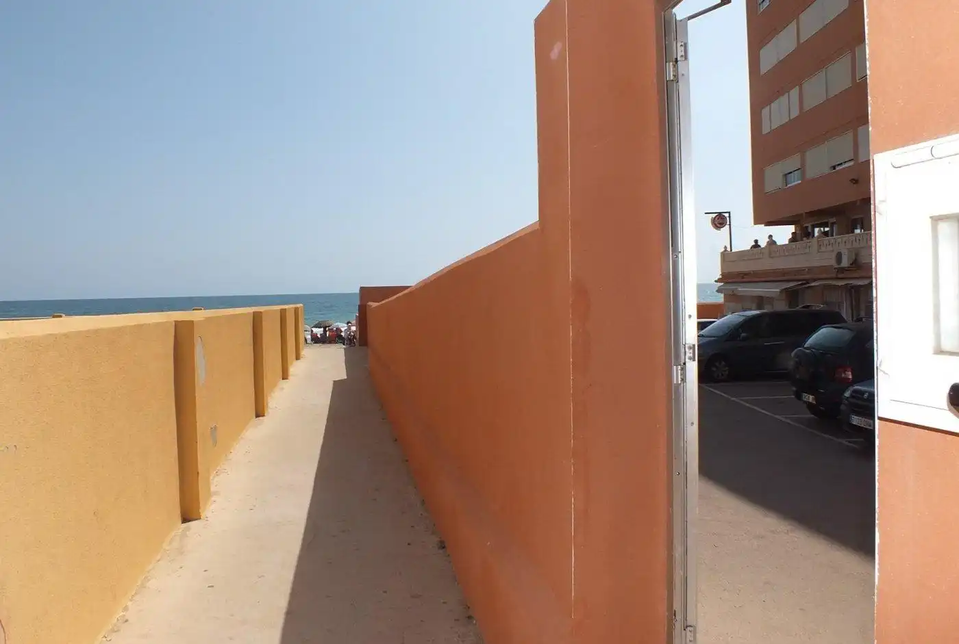 Vista exterior de Ático en venta en Elche / Elx con Amueblado