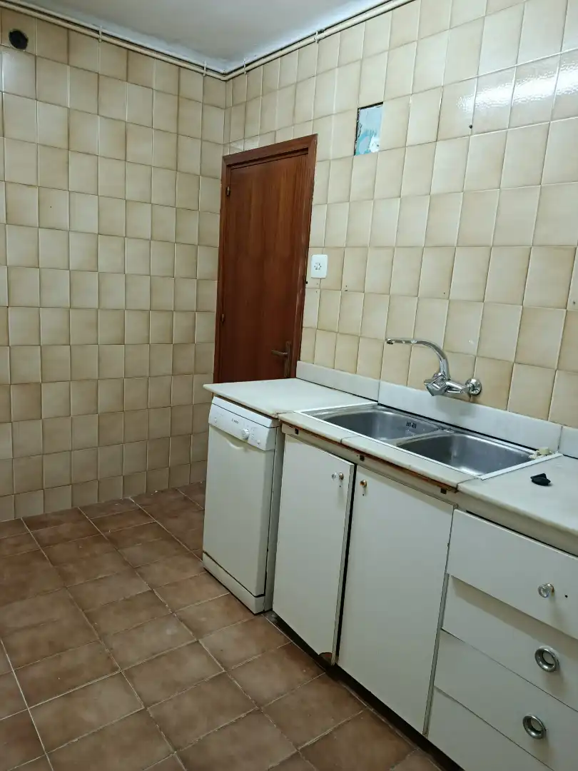 Cuina de Pis en venda en Badalona amb Aire condicionat, Calefacció i Balcó