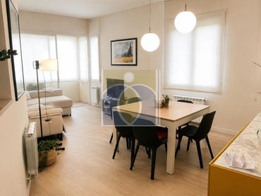 Ground floor with lift for sale in Centre