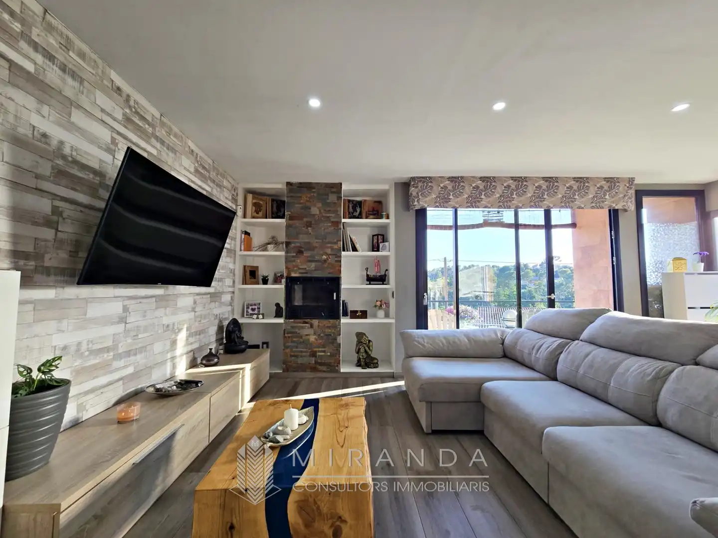 Villa avec terrasse à vendre à Carrer de Juli Garreta, imagen 13