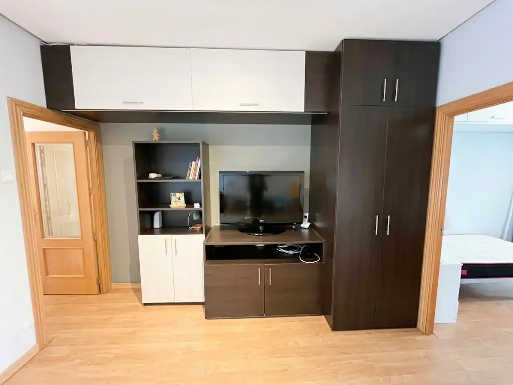 Living room of Flat for sale in Ciudad Lineal