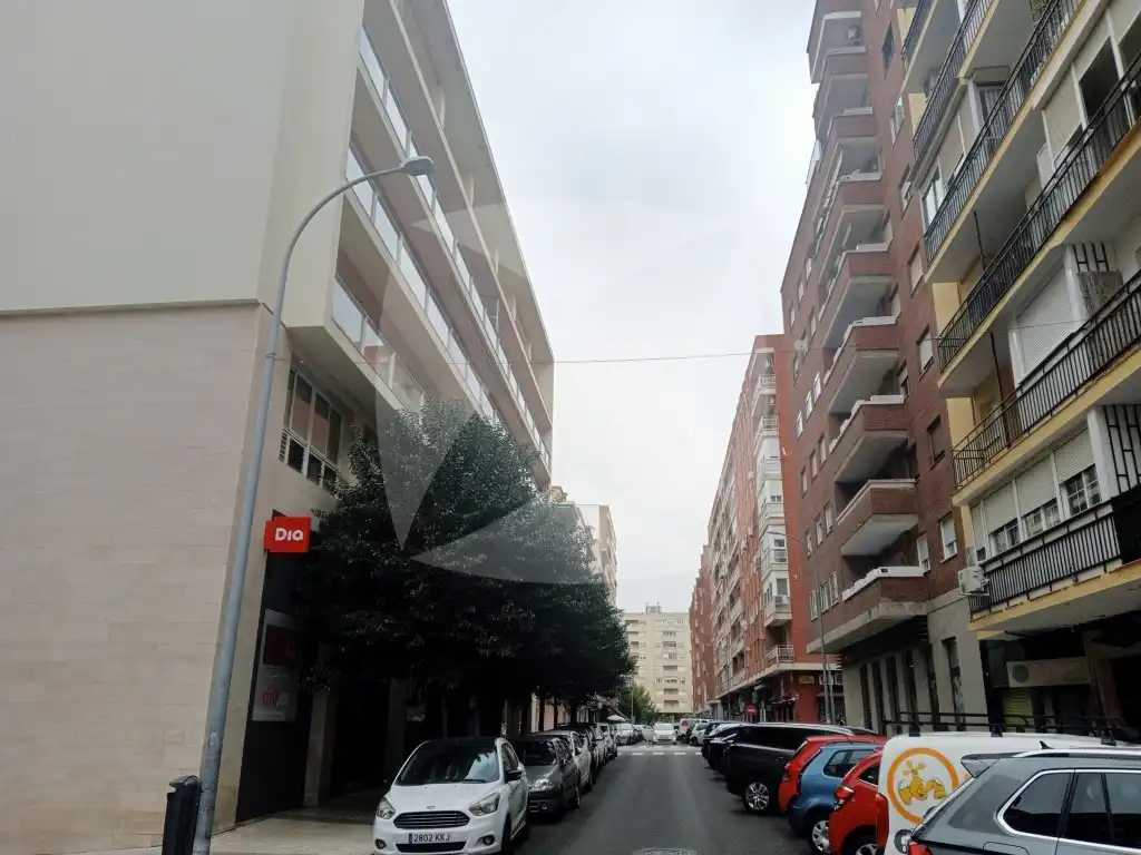 Office space with lift to rent in Calle Rafael Lucenqui, imagen 19