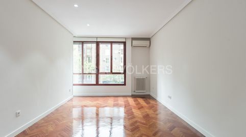 Foto 4 von Wohnung zur Miete in Calle de la Dulzaina, Costillares, Madrid Capital