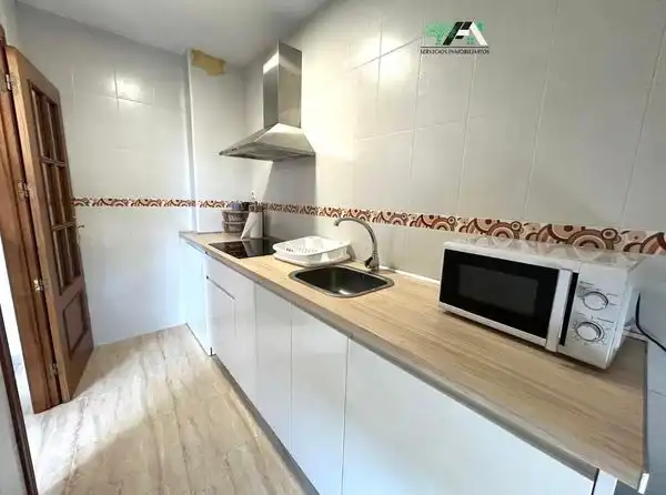 Appartamento con ascensore in affitto a Acera de la Magdalena, imagen 2