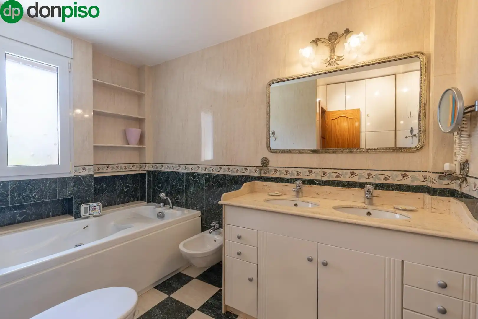 House with pool for sale in Avenida MONTEVIVE, imagen 31