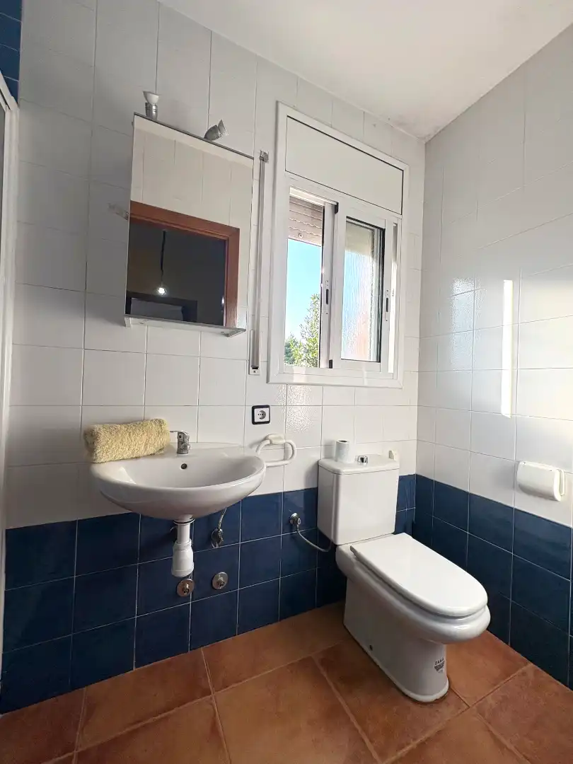Baño de Casa o chalet en venta en Rubí con Aire acondicionado, Calefacción y Jardín privado